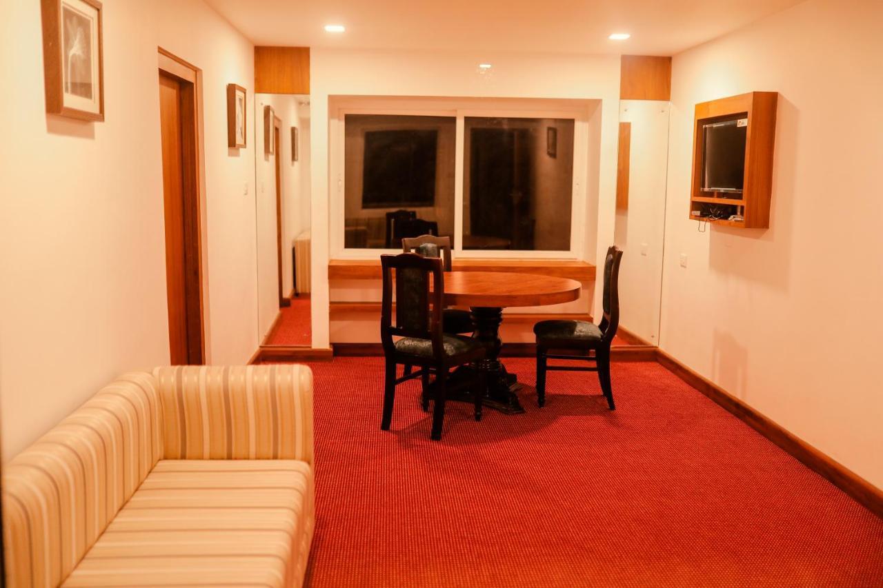 Perintalmanna Mpsroyalsuites מראה חיצוני תמונה