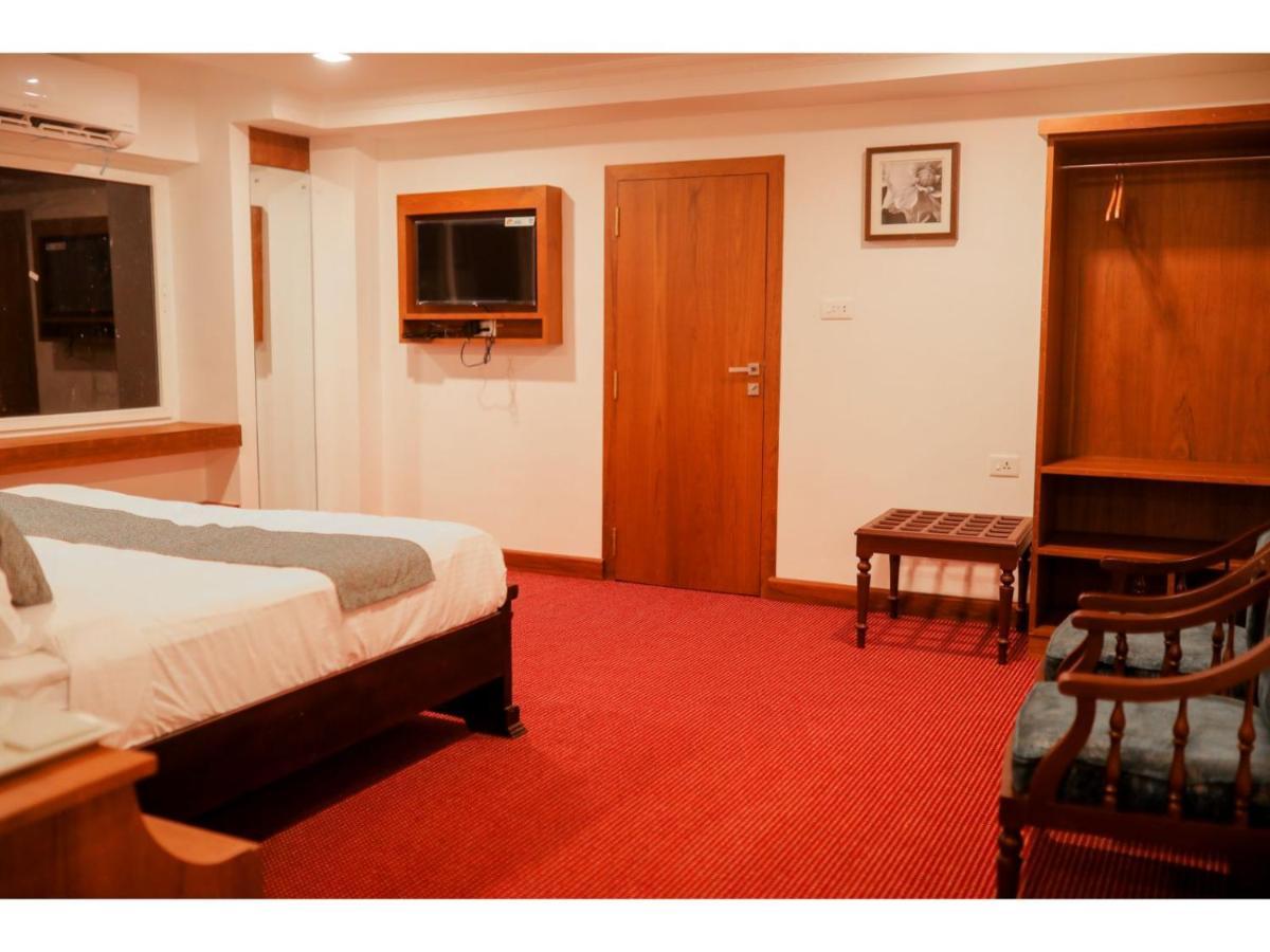 Perintalmanna Mpsroyalsuites מראה חיצוני תמונה