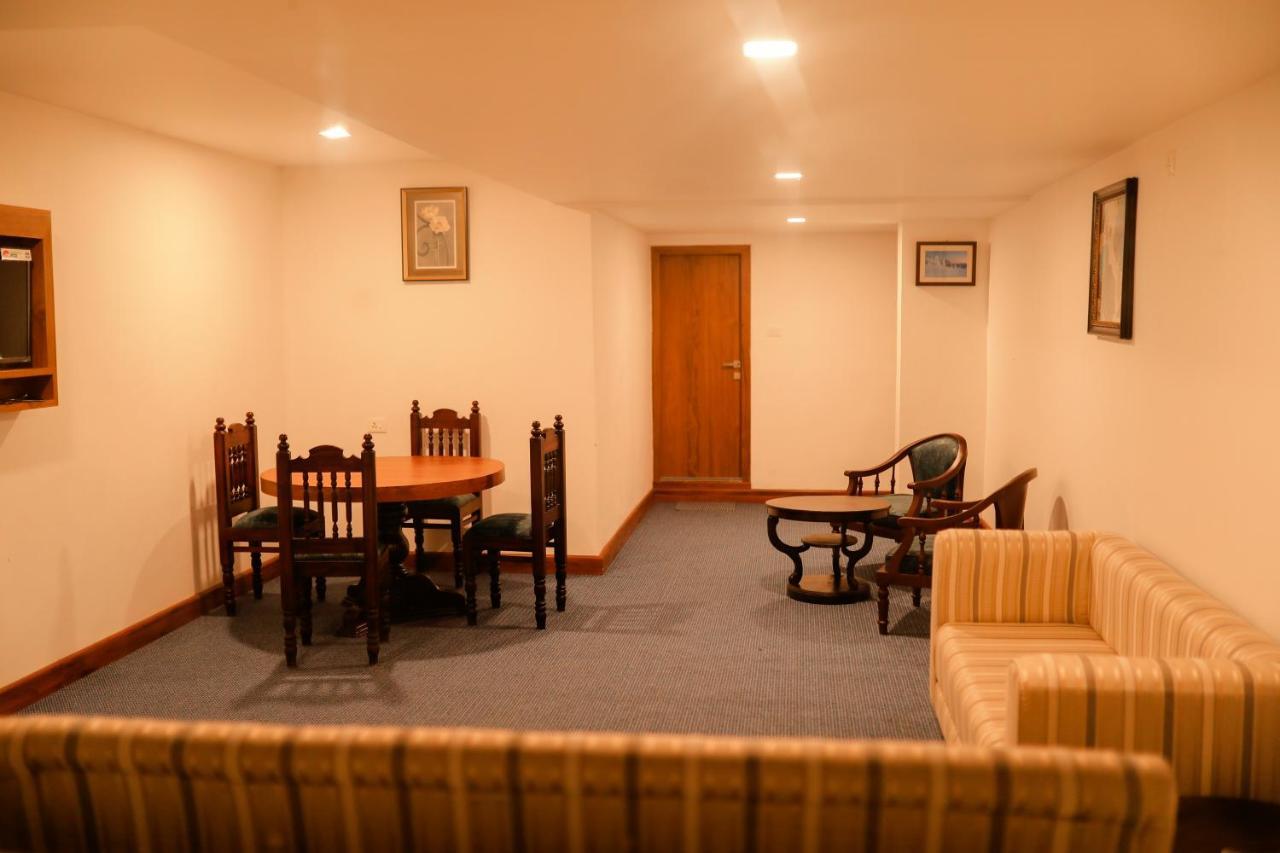 Perintalmanna Mpsroyalsuites מראה חיצוני תמונה