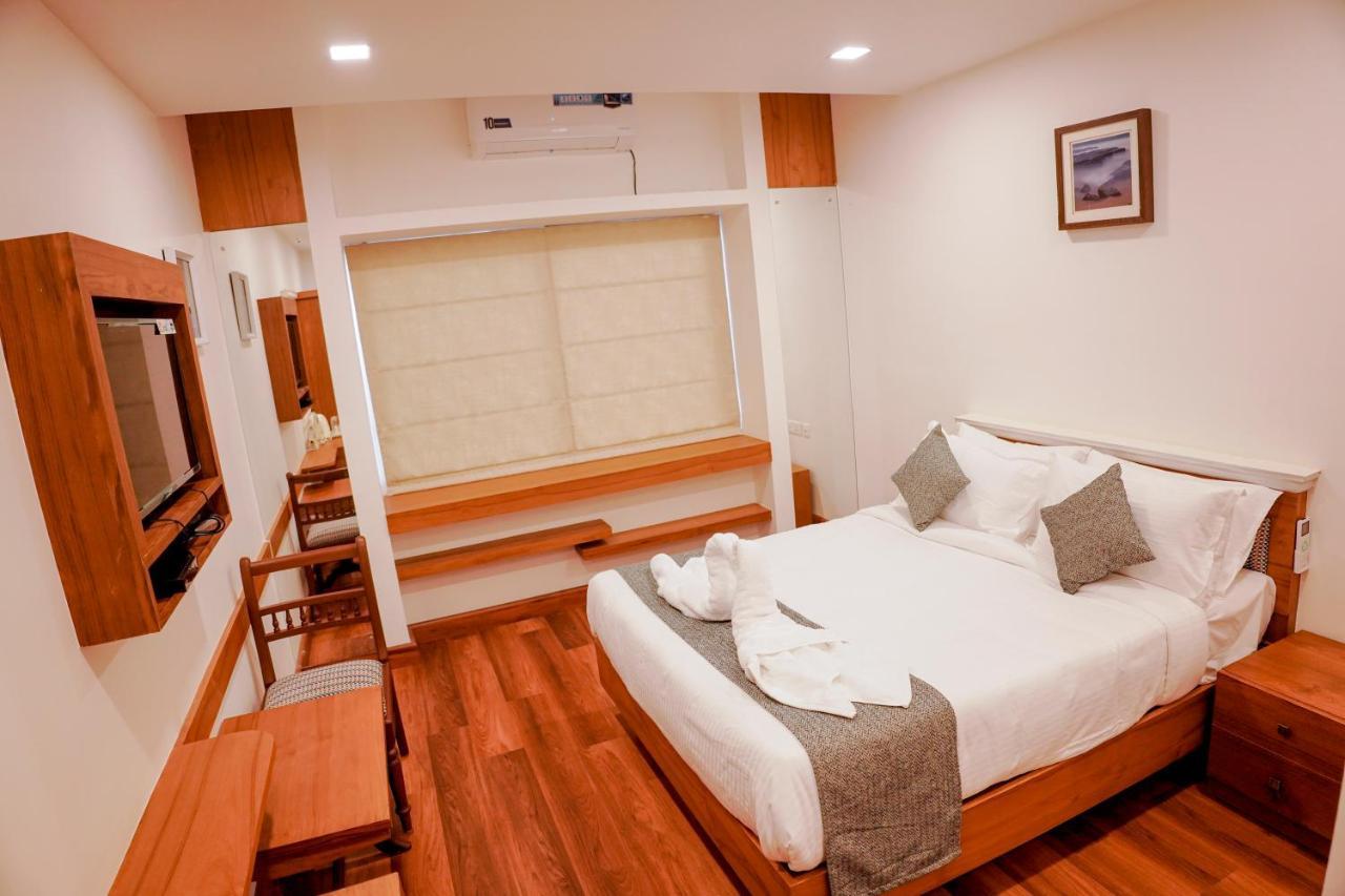 Perintalmanna Mpsroyalsuites מראה חיצוני תמונה